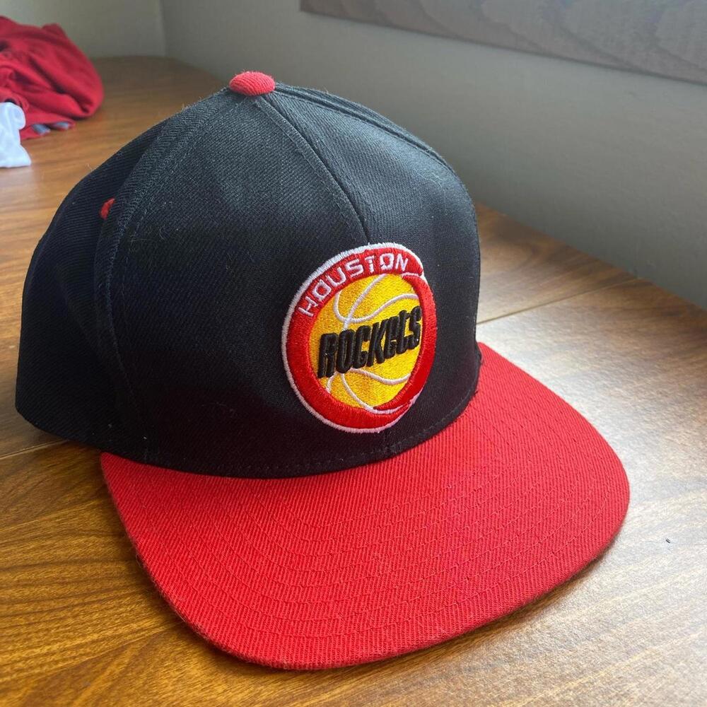 Adidas Men's Black and Red Hat.